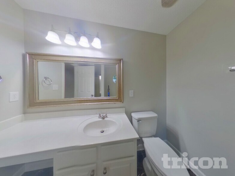 Building Photo - 967 Ashland Ave