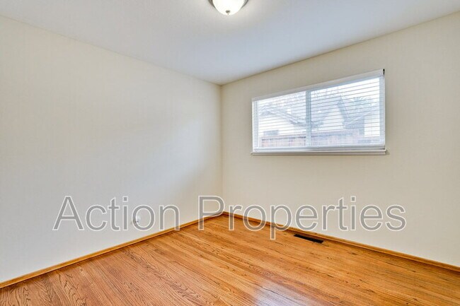 Building Photo - 1575 California St