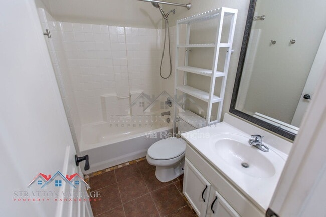 Building Photo - 14099 W Riviera Dr