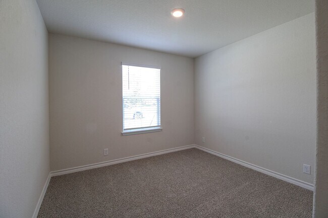 Building Photo - 21143 Gravel St