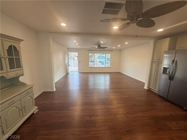 Building Photo - 1502 Christina Dr