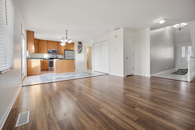 Building Photo - 540 Kennedy St