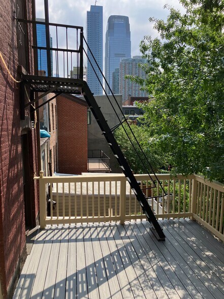 Deck (private ) & view - 143 Sussex St