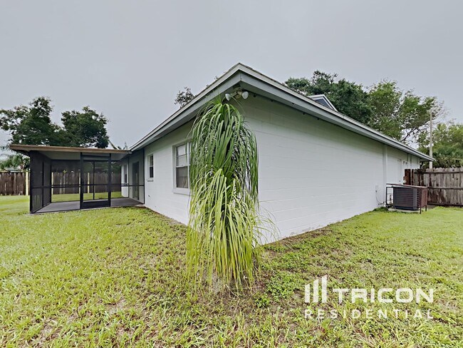 Building Photo - 707 Climate Dr