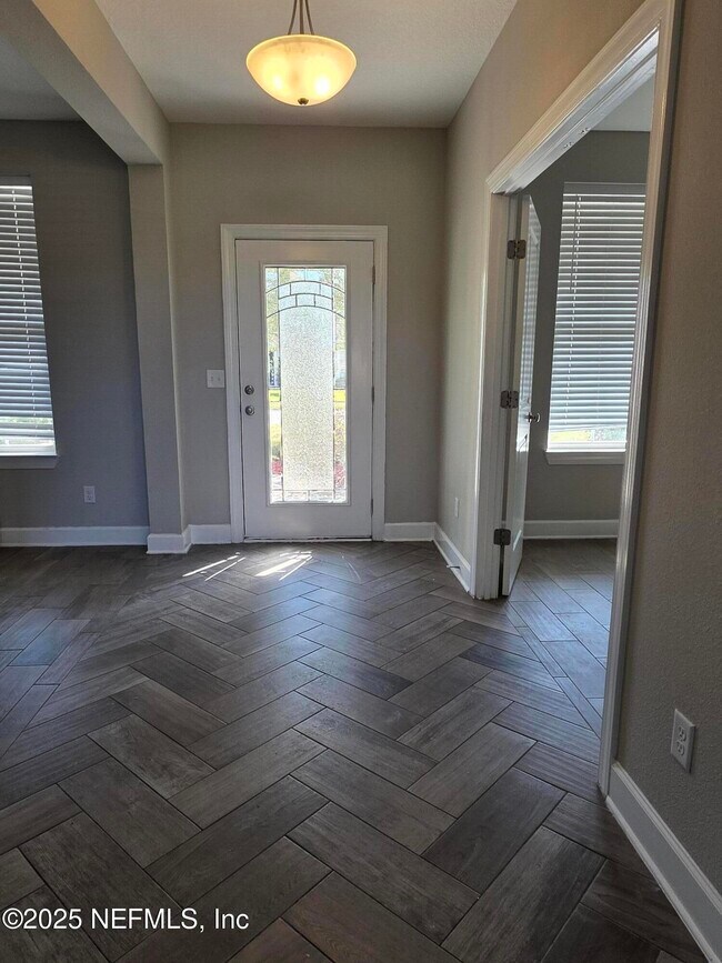 Building Photo - 1494 Shadow Creek Dr