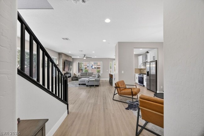 Building Photo - 10660 Cumberland Creek Ave