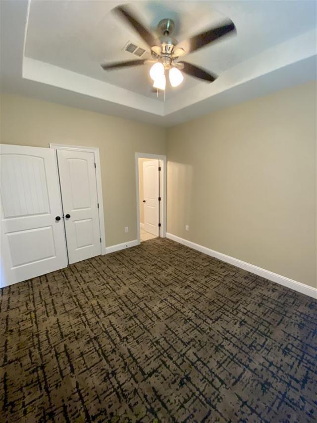 Building Photo - 3 bedroom in Groves TX 77619