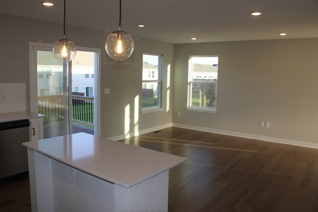 Building Photo - PKR Investments LLC(3715SWClaytonDR)
