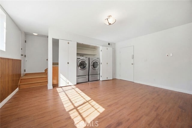 Building Photo - 12358 Moorpark St