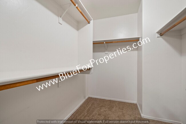 Building Photo - 8784 N Western Red Cedar Dr