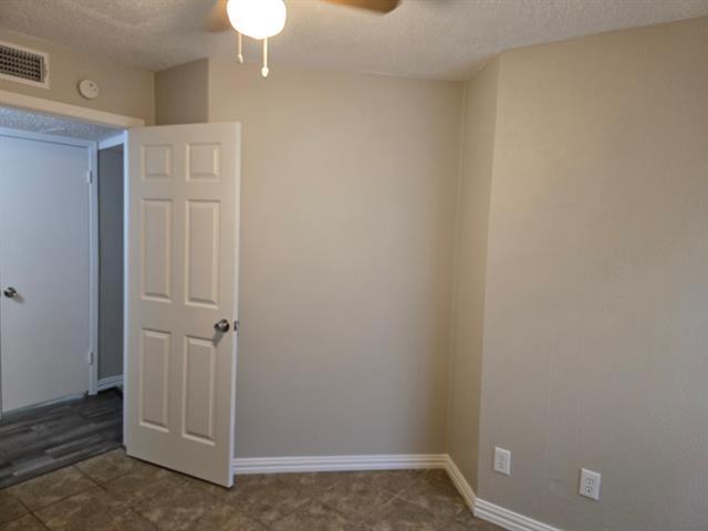 Building Photo - 3100 Medina St