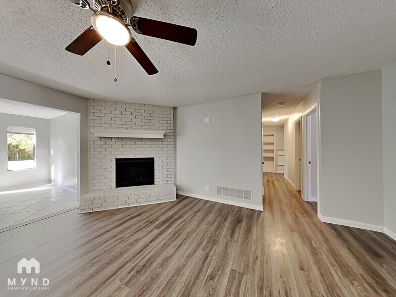 Building Photo - 5213 Wendel Dr