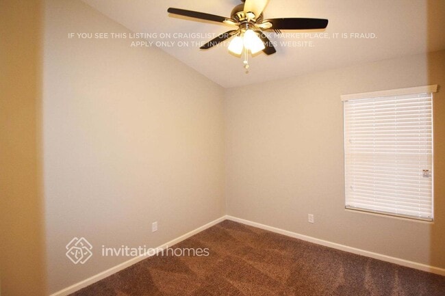 Building Photo - 16005 W Latham St