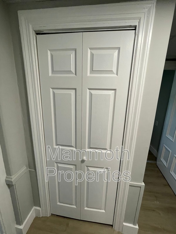 Building Photo - 539 Pine St