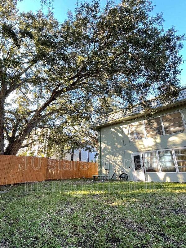 Building Photo - 1433 S Belcher Rd