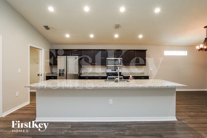 Building Photo - 250 Sandestin Dr