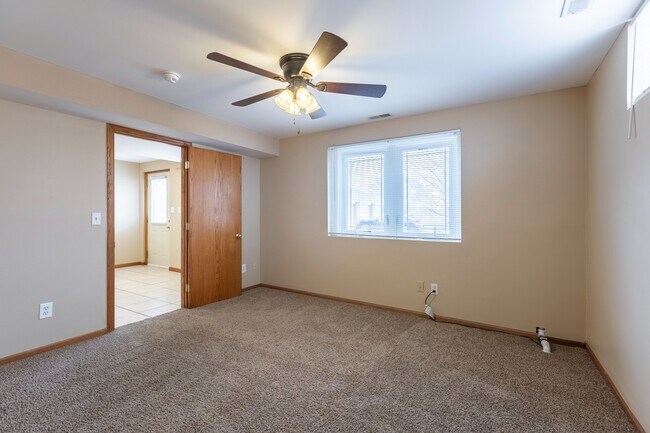 Floorplan - Square 131 - 4860 - 5 Plex