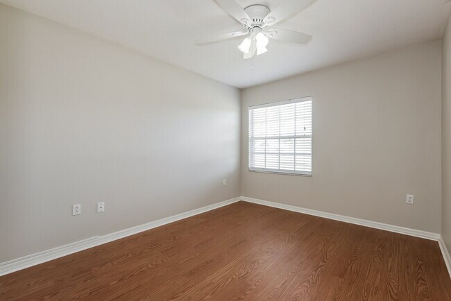 Building Photo - 5147 Pond View Ct