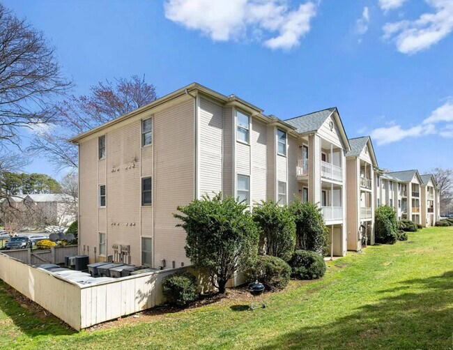 Building Photo - 6142 Meadow Rose Ln