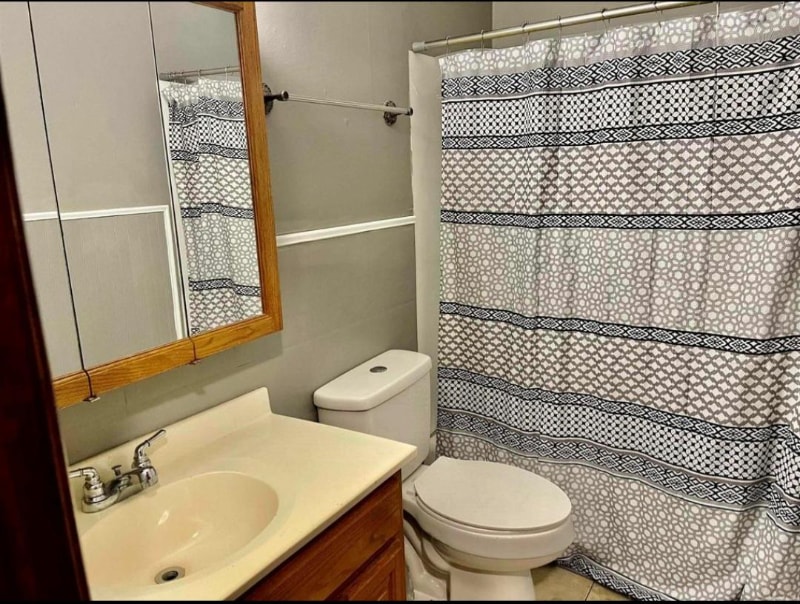 Building Photo - 309 E 12th St