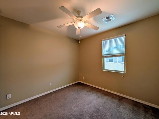 Building Photo - 923 S Osborn Ln