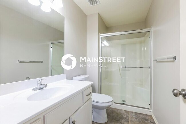 Building Photo - 5 Bedroom Pet-Friendly Home in Belton, MO with Main Street Renewal