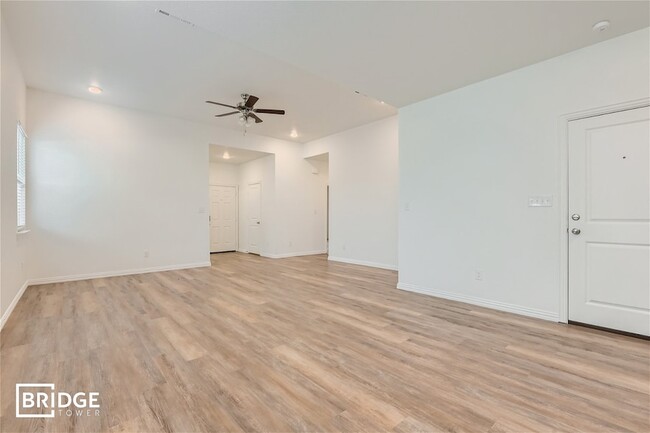 Building Photo - 5501 Wynwood Dr