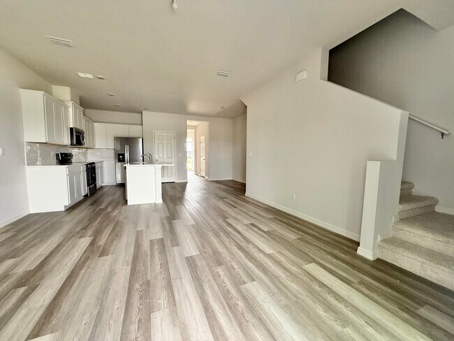 Building Photo - 12938 SW Forli Wy