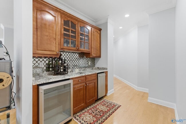 Building Photo - 2704 Hampton Cove Way SE