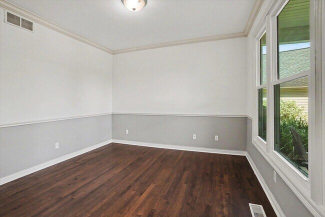 Building Photo - 3382 Hampstead Ct