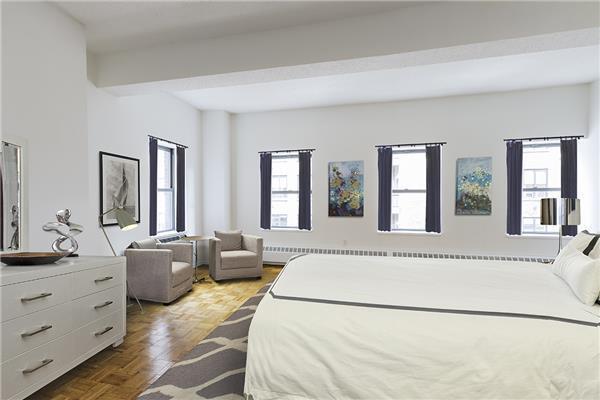 Building Photo - 2 bedroom in New York NY 10036