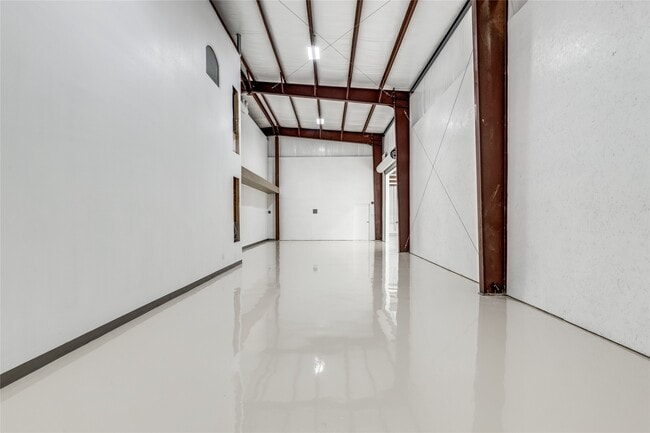 Building Photo - 21711 Barcarole Dr