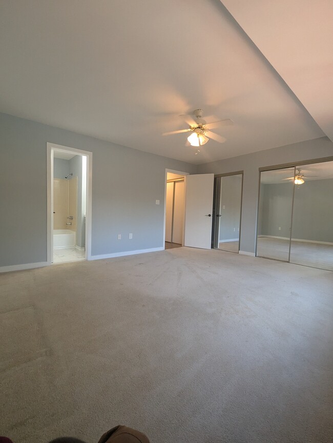 Bedroom 1 with private bathroom - 3145 Hawthorne Dr NE