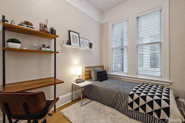 Building Photo - 2856 Sacramento St