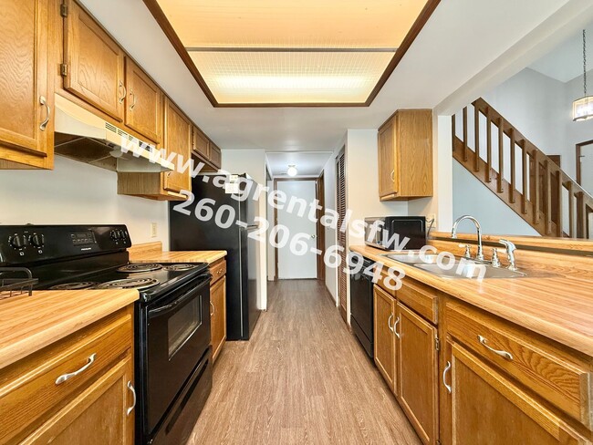 Building Photo - 4221 Crofton Ct
