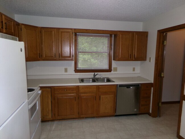 Building Photo - Kernersville Location