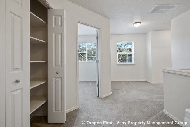 Building Photo - 17097 SW Glen Park Ct