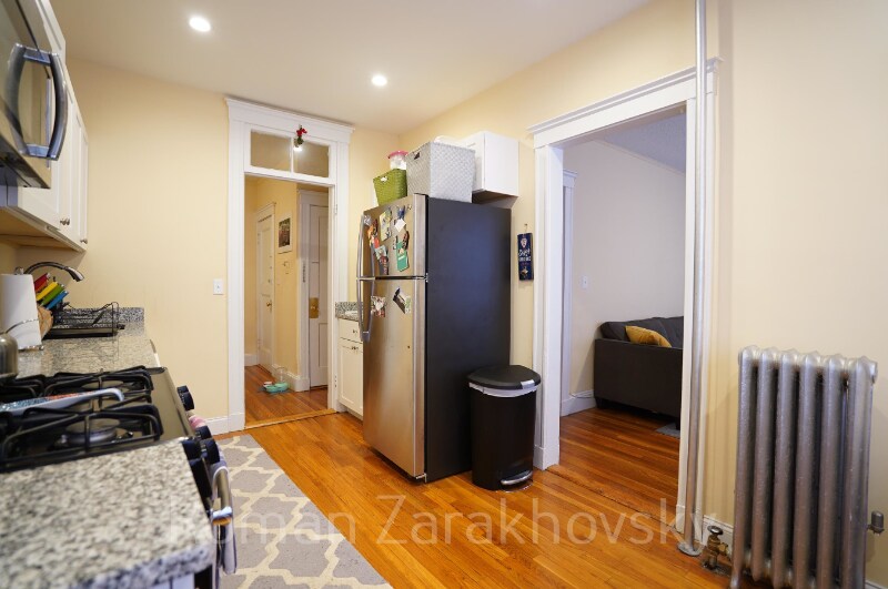 Building Photo - 19 Vinal St