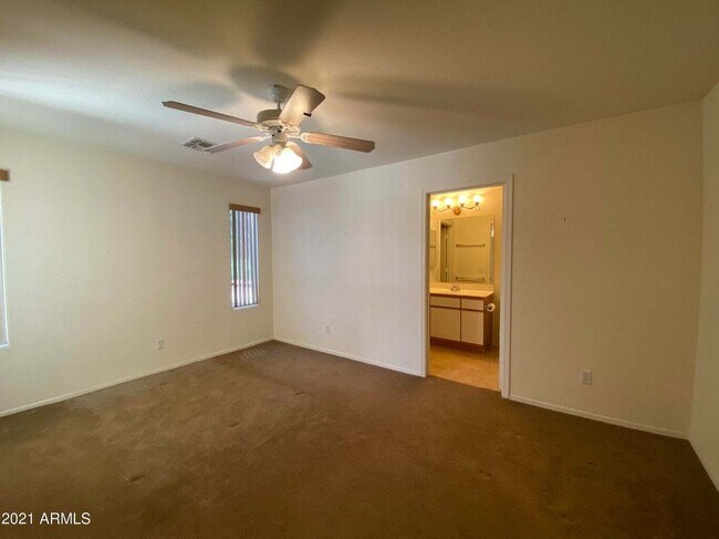 Building Photo - 1461 E La Costa Dr