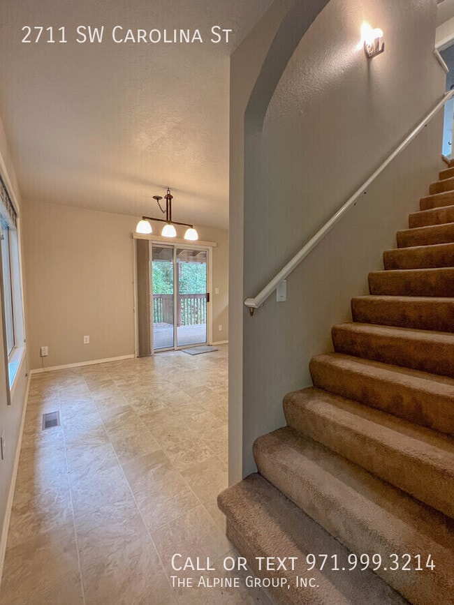 Building Photo - 2711 SW Carolina St