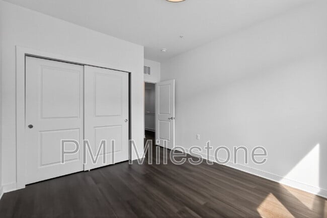 Building Photo - 16162 Frederick Rd