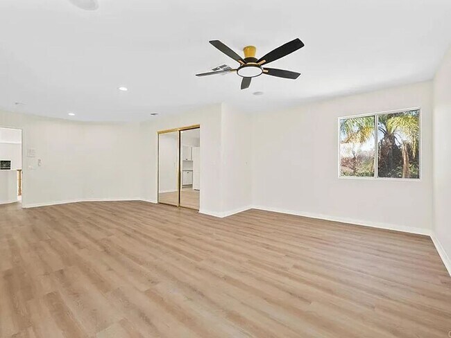 Building Photo - Beautiful Home in Murietta