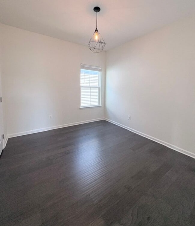 Building Photo - 22110 Fulmer Ave