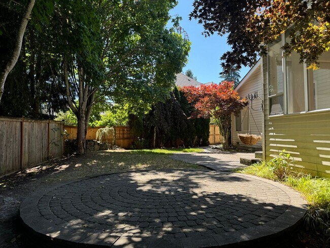 Building Photo - 27171 SE 25th Pl