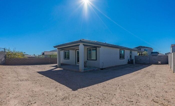 Building Photo - 24606 W Whyman Ave