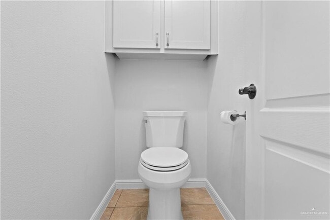 Building Photo - 31 Midlands Cir