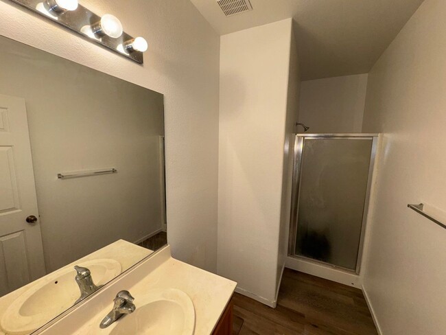 Building Photo - Fresh Paint/New Flooring all inside! Four ...