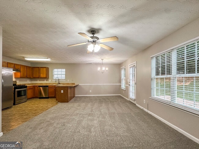 Building Photo - 236 Sableshire Way