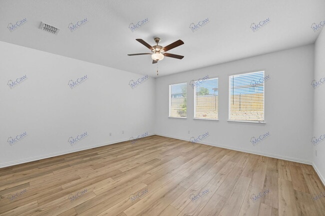 Building Photo - 2560 Eden Crk Dr
