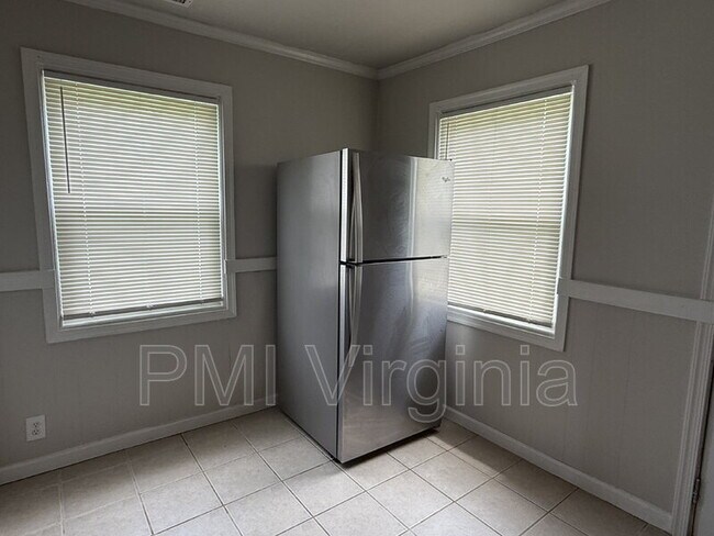 Building Photo - 8109 Diggs Rd